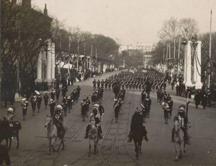 Riding Up Pennsylvania Avenue — Hollow Horn Bear at Two Inaugurations (1905 & 1913)